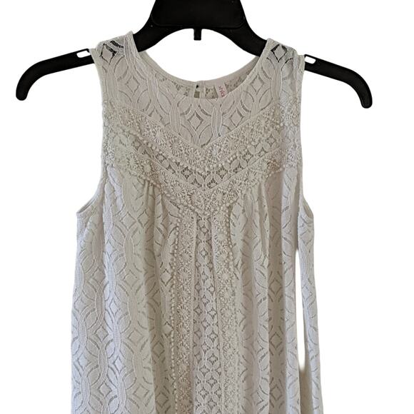 EUC xhilaration Lace Dress - Picture 2 of 5